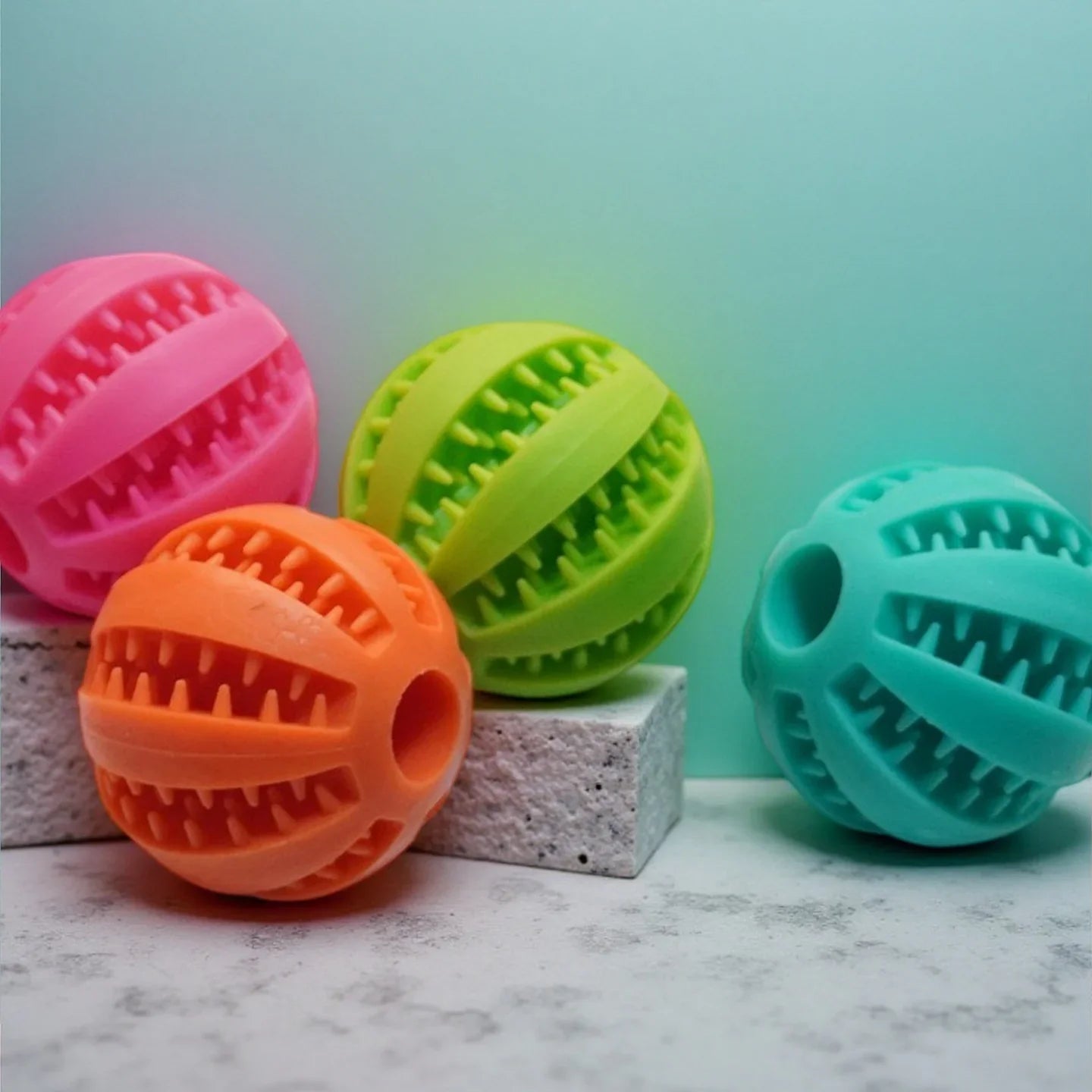Natural Rubber Treat Ball — Round, Hollow, Tooth-Cleaning