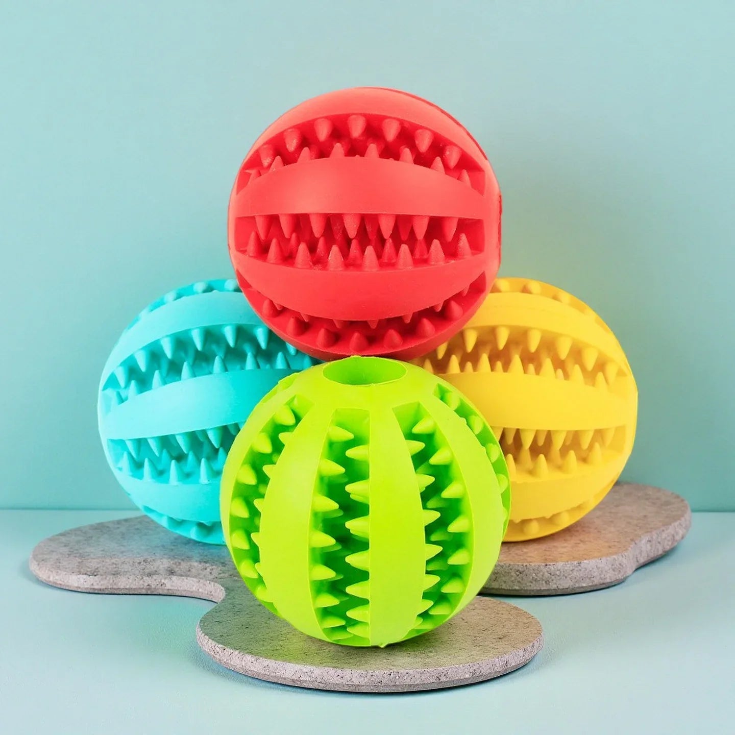 Natural Rubber Treat Ball — Round, Hollow, Tooth-Cleaning
